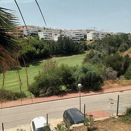 Island Golf 2 Holidays Mijas Apartment *
